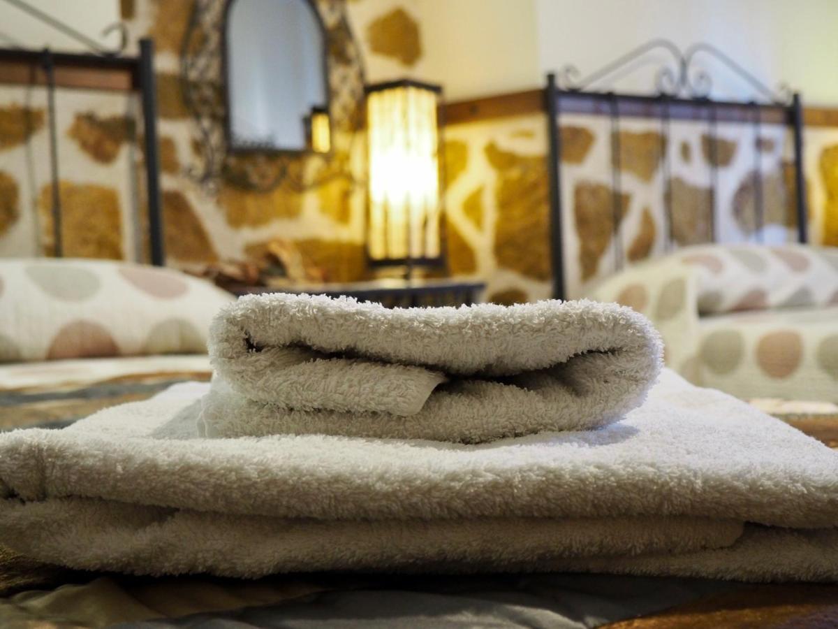 El Rincon De Anter Apartment Higuera de las Duenas ภายนอก รูปภาพ